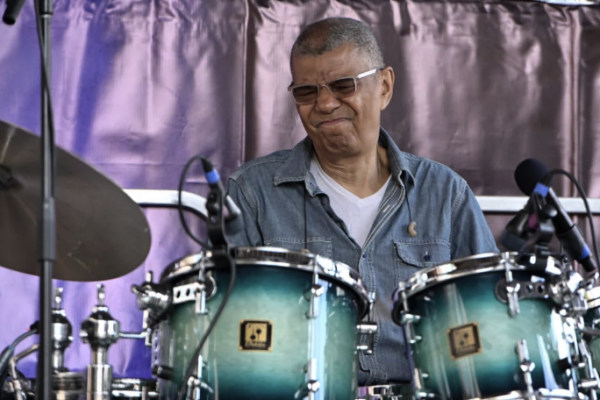 Murió Jack DeJohnette, leyenda del jazz moderno y figura clave de la batería contemporánea